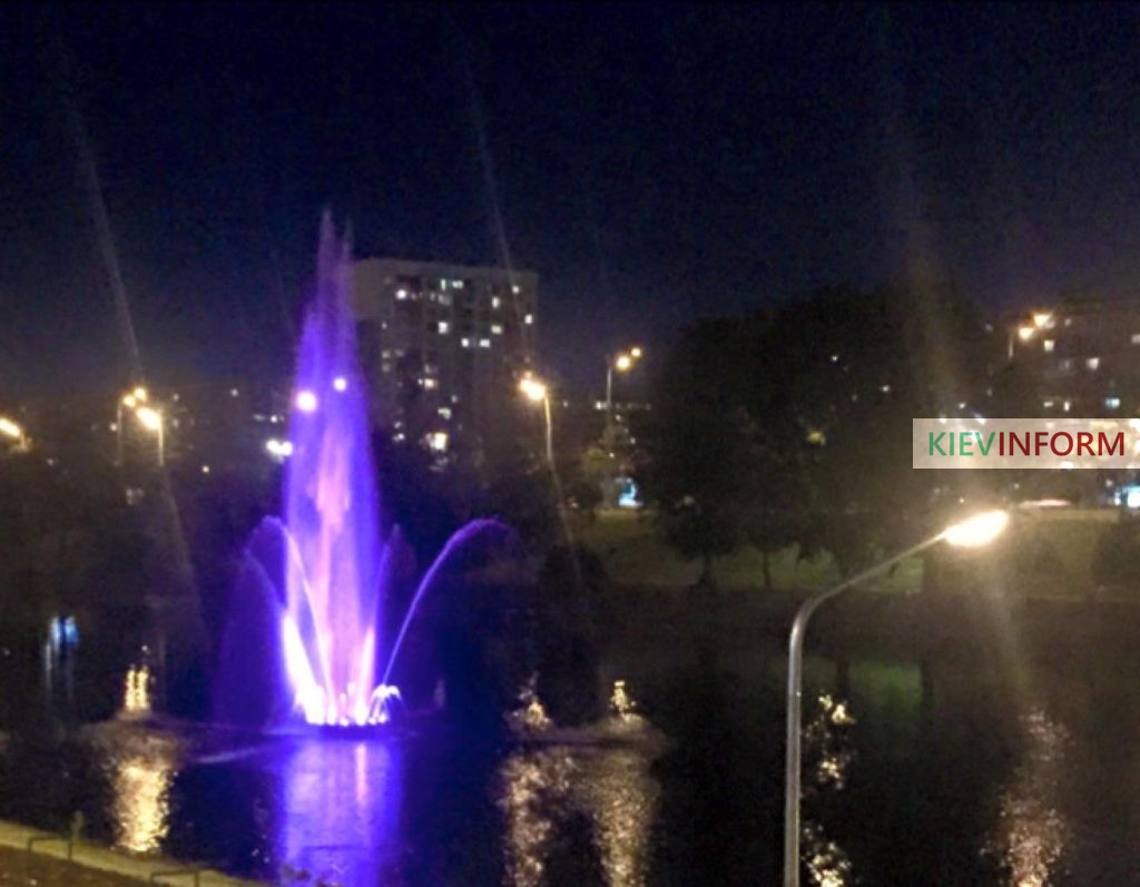 На Русановском канале откроют фонтаны с подсветкой (Фото)