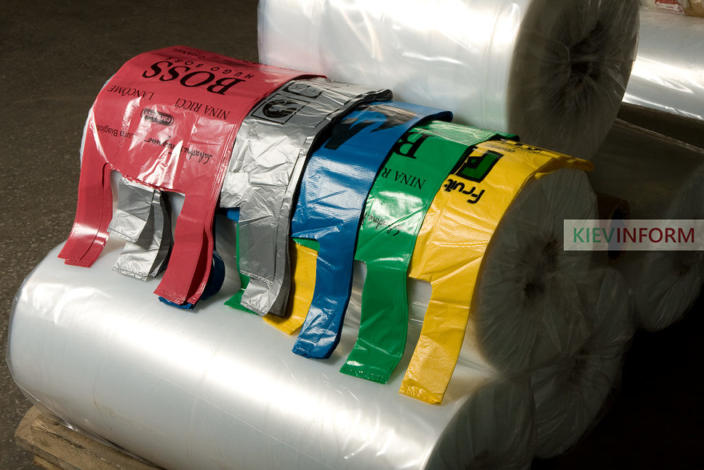 В Киеве откроют пункты приема использованных пакетов