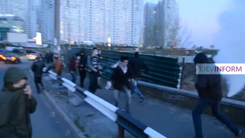 Суд скасував рішення Київради про створення скверу на Осокорках