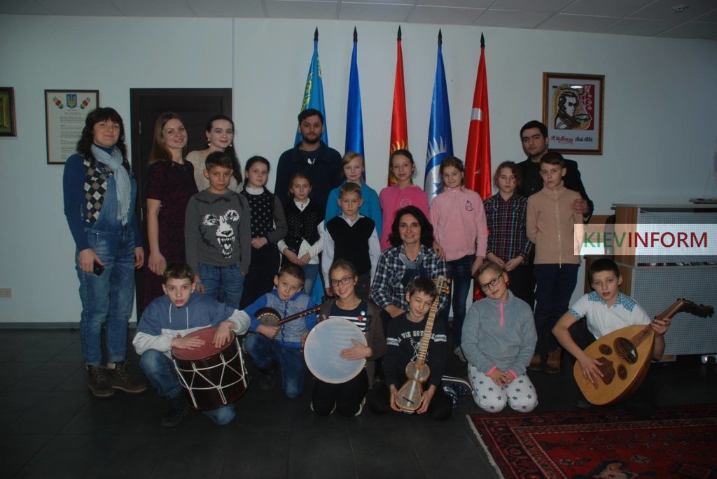 Объединенная диаспора азербайджанцев Украины начала программу для детей «Познай Азербайджан»