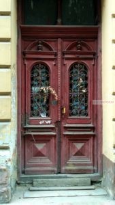 Двері Івано-Франківська