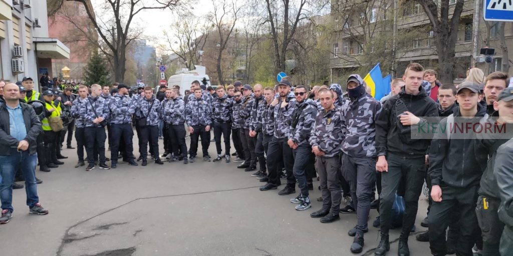 Націоналісти прийшли під будівлю МВС