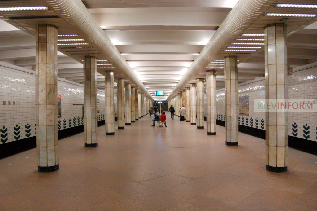 метро святошино