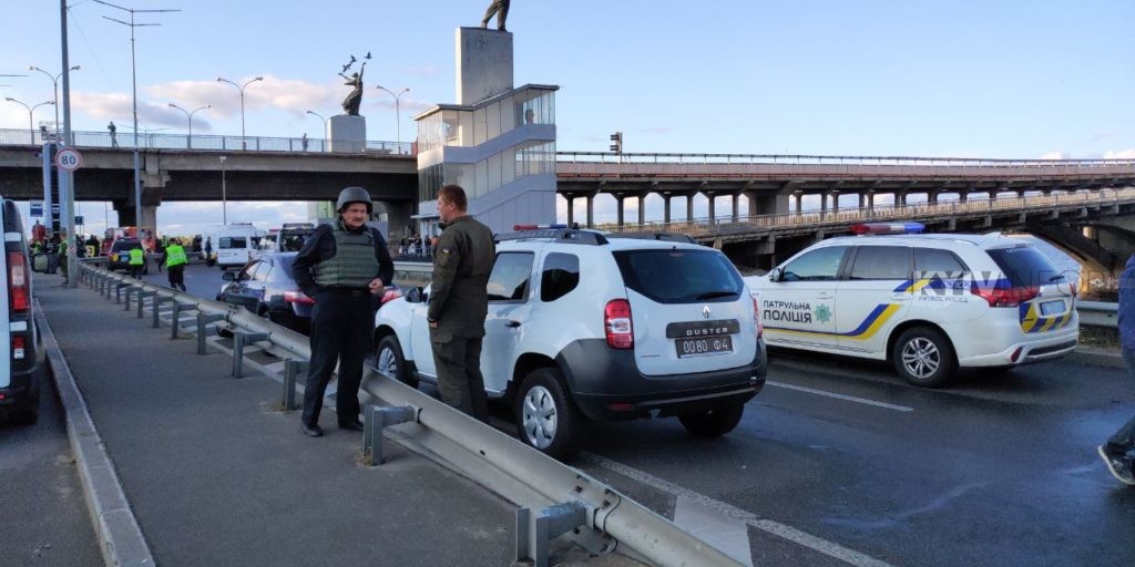 Суд обрав запобіжний захід «мінеру» Мосту Метро