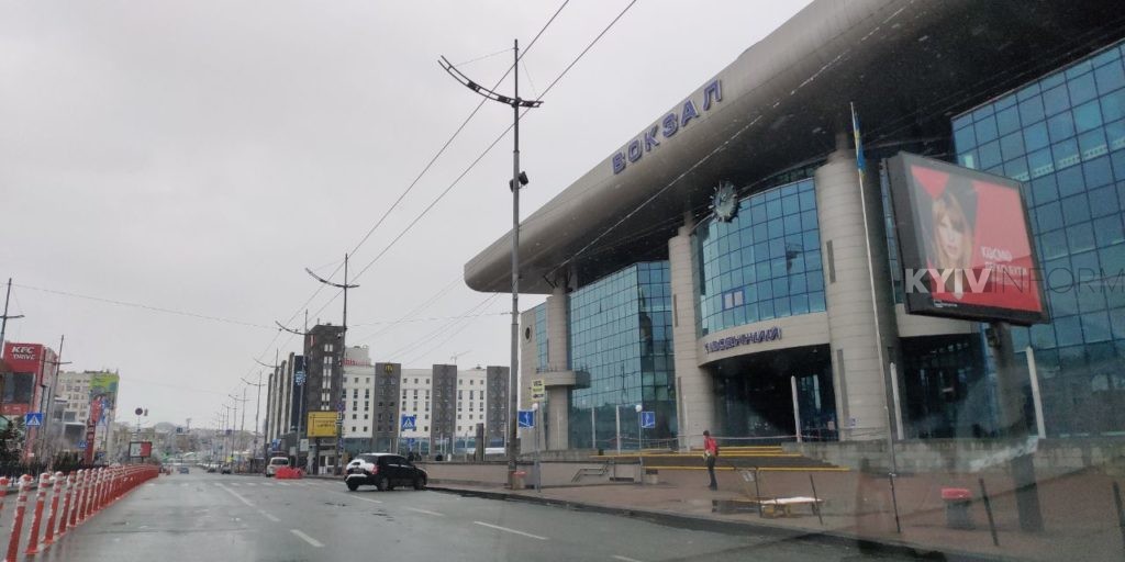 На вокзалі в Києві демонтували 35 МАФів і встановили відеокамери