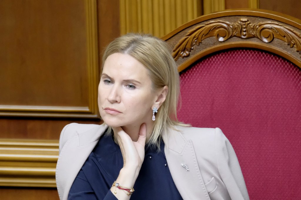 “Це велика дурня”. Саме так назвала віце-спікер ВР назвала введення карантину вихідного дня