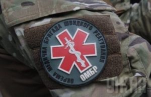 військові медики