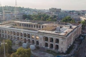 Гостинний двір