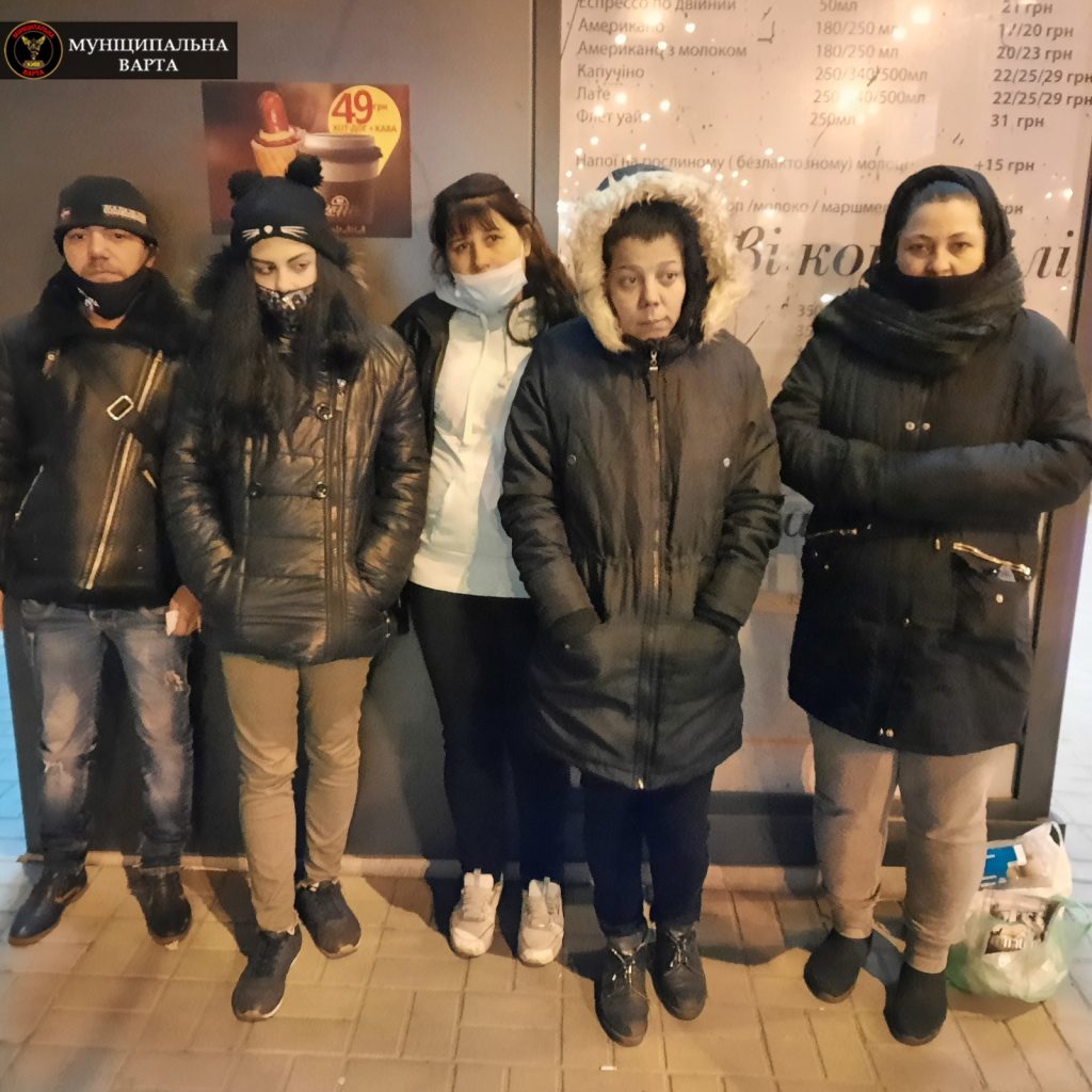 У Києві чоловік затримав 5-ох циган із Закарпаття, що намагалися його пограбувати