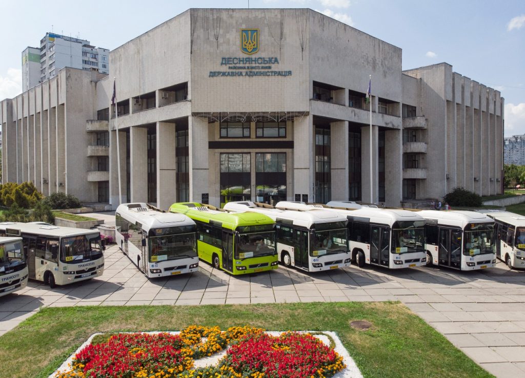 У Києві презентували європейські автобуси-гібриди