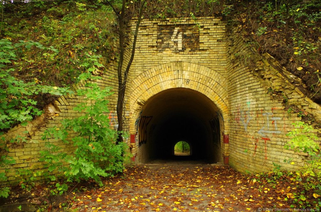 Лиса Гора. Міфи та історія