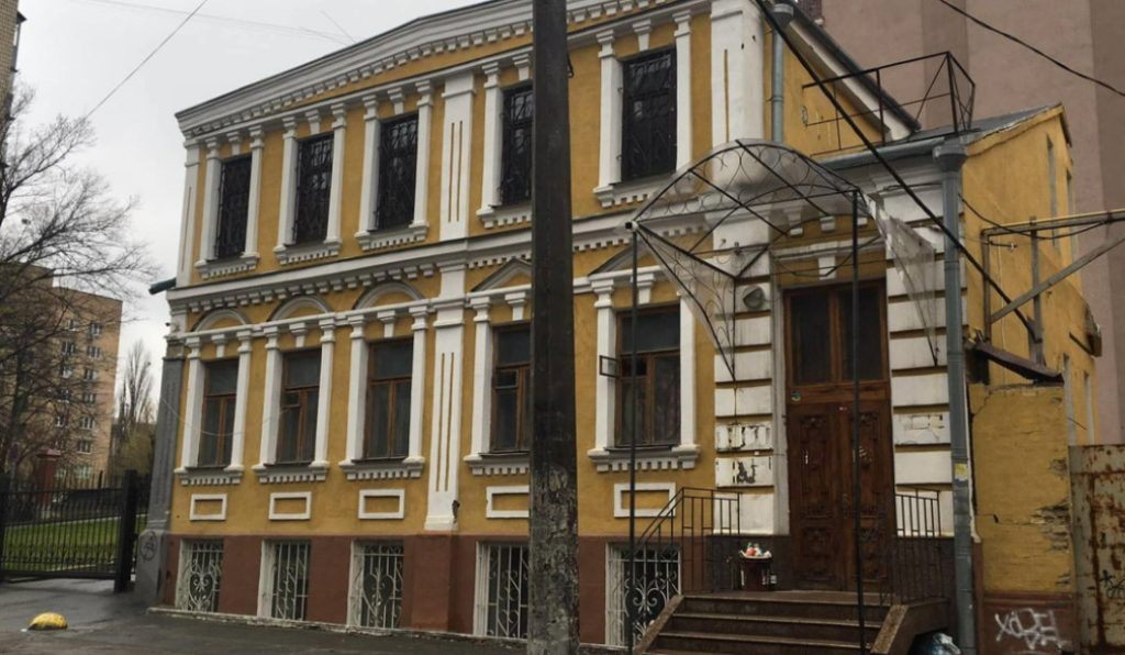 Забудовник знищив будівлю