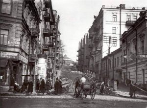 Вулиця Костьольна