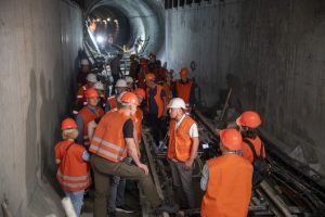 Пошкоджений тунель метро