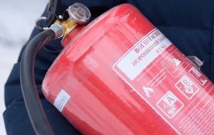 порошковий вогнегасник