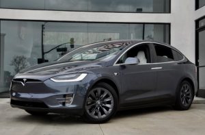 переваги використання автопілота tesla