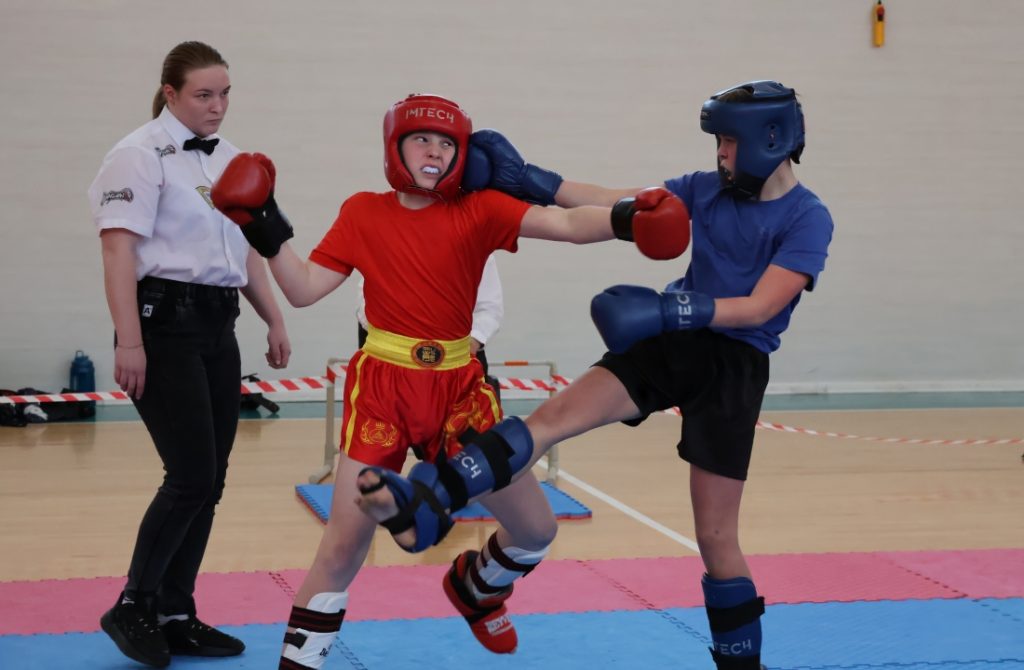 Змагання з кікбоксингу